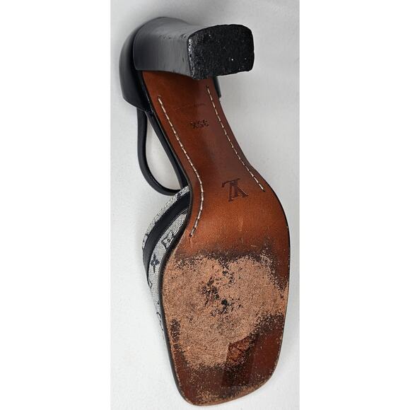 Louis Vuitton D'Orsay ankle strap pumps Mini lin canvas & black leather. - Picture 11 of 11